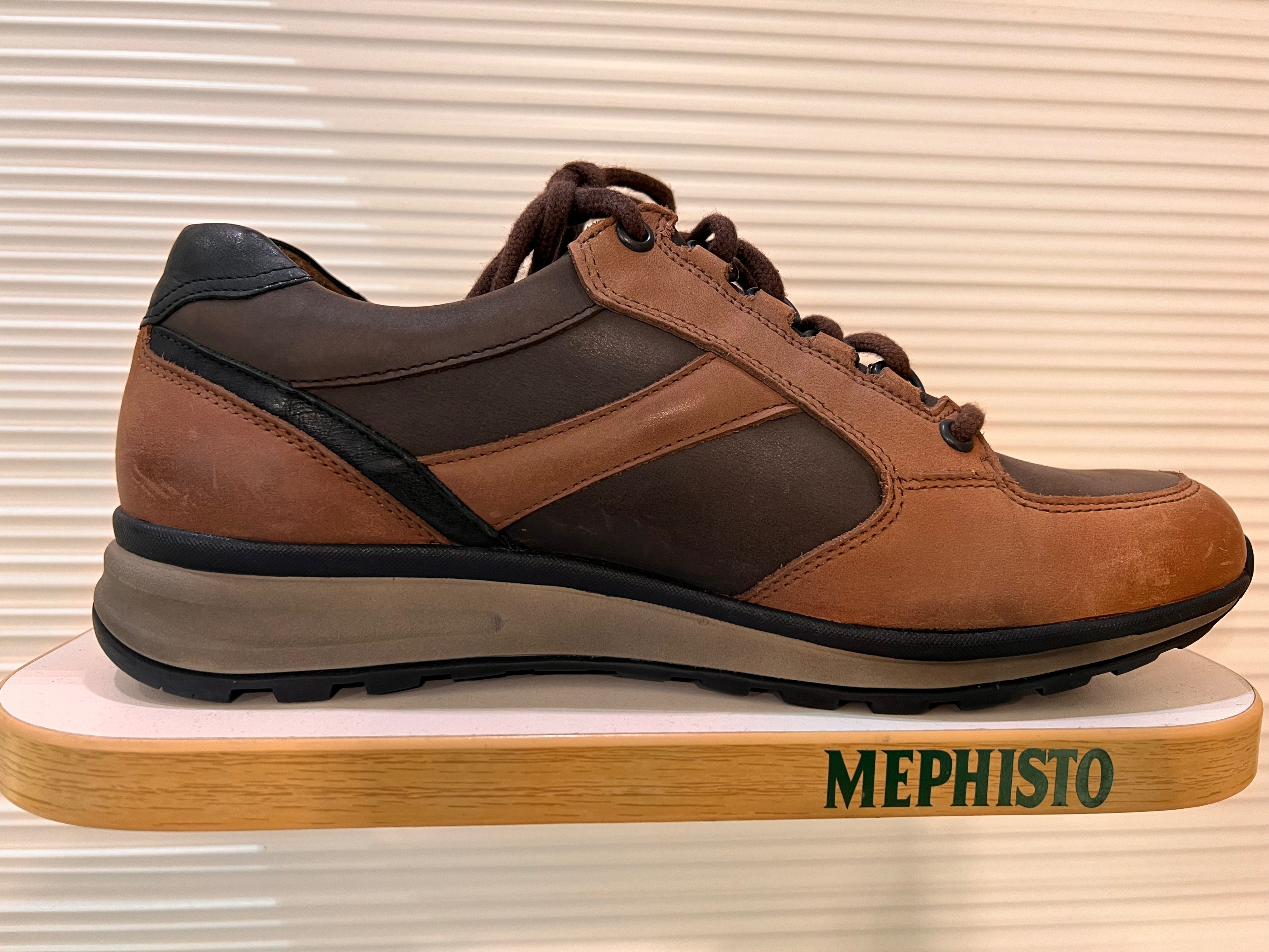Men’s sample 83 Size 8