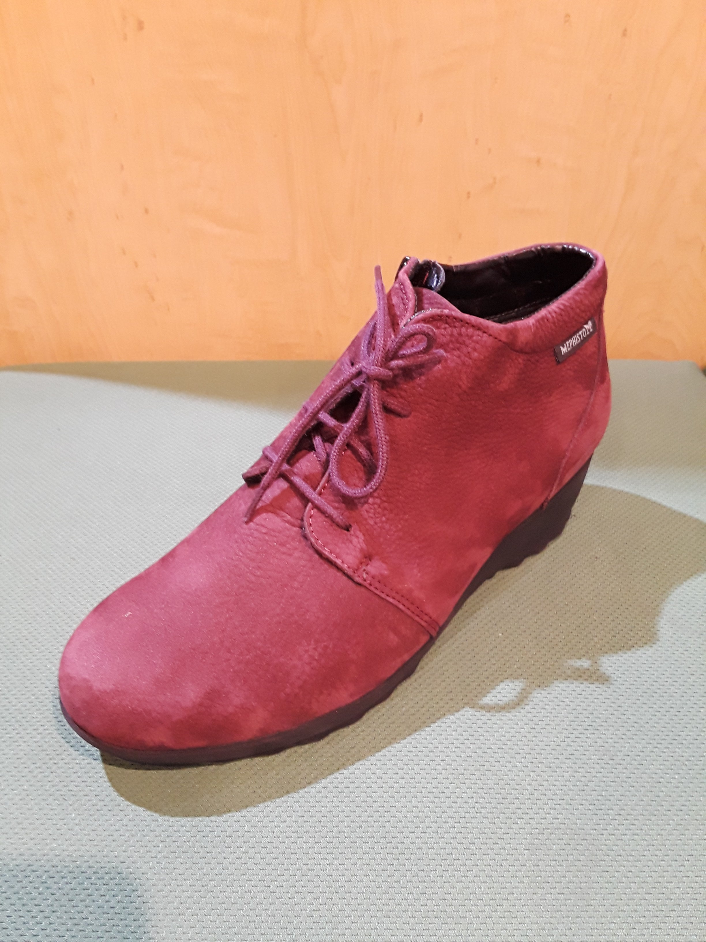 Women's Sample Sale'21-1410-7