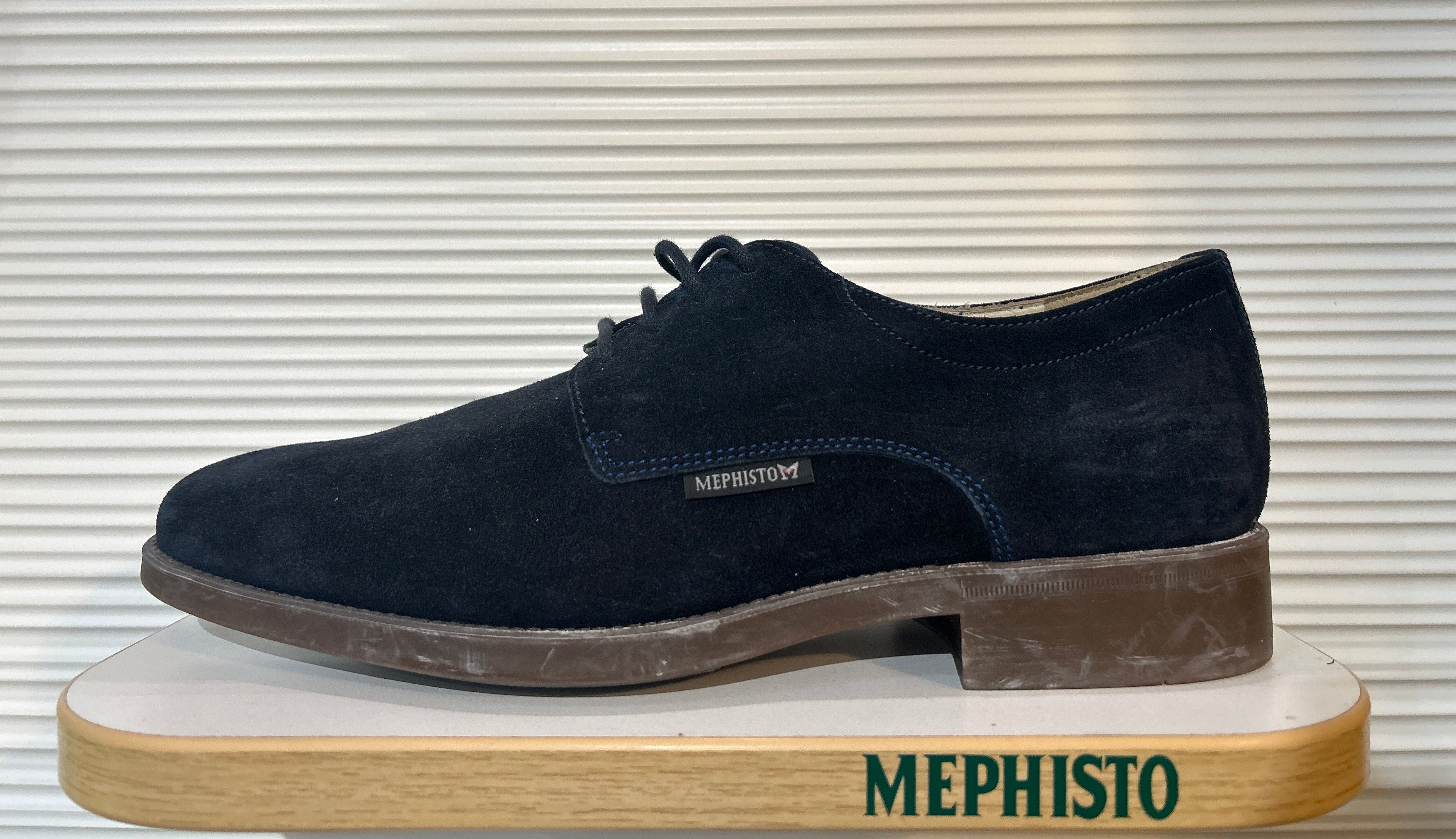 Men’s Sample Shoe #3044 Size 8.5