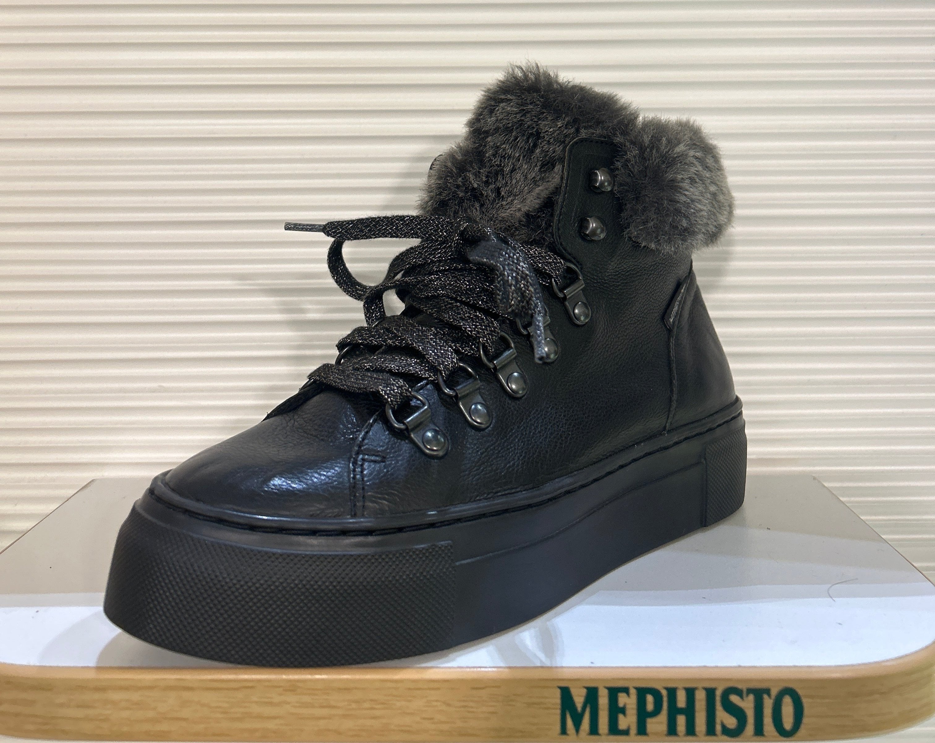 Ginou - Black 3200