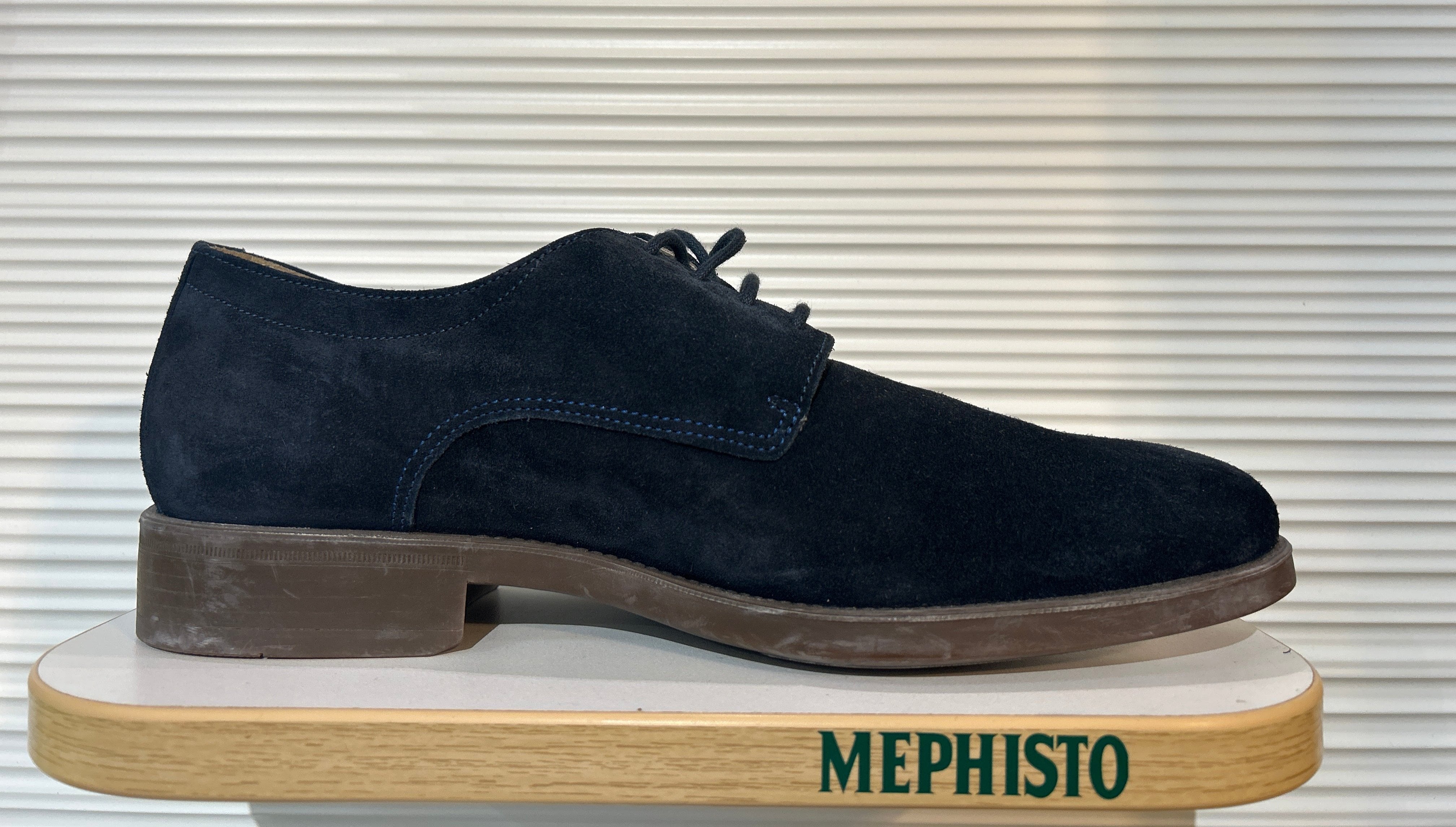 Men’s Sample Shoe #3044 Size 8.5