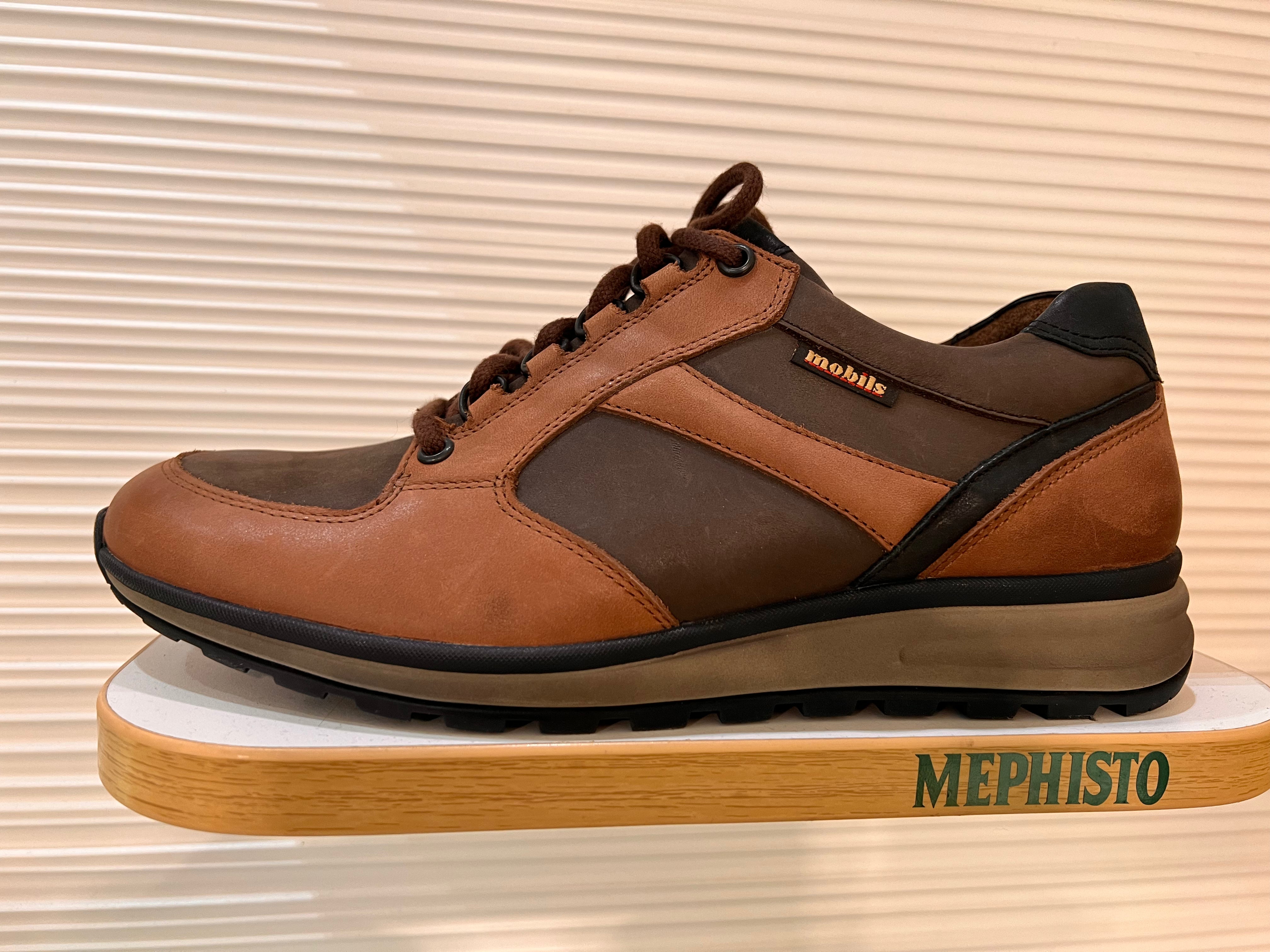 Men’s sample 83 Size 8