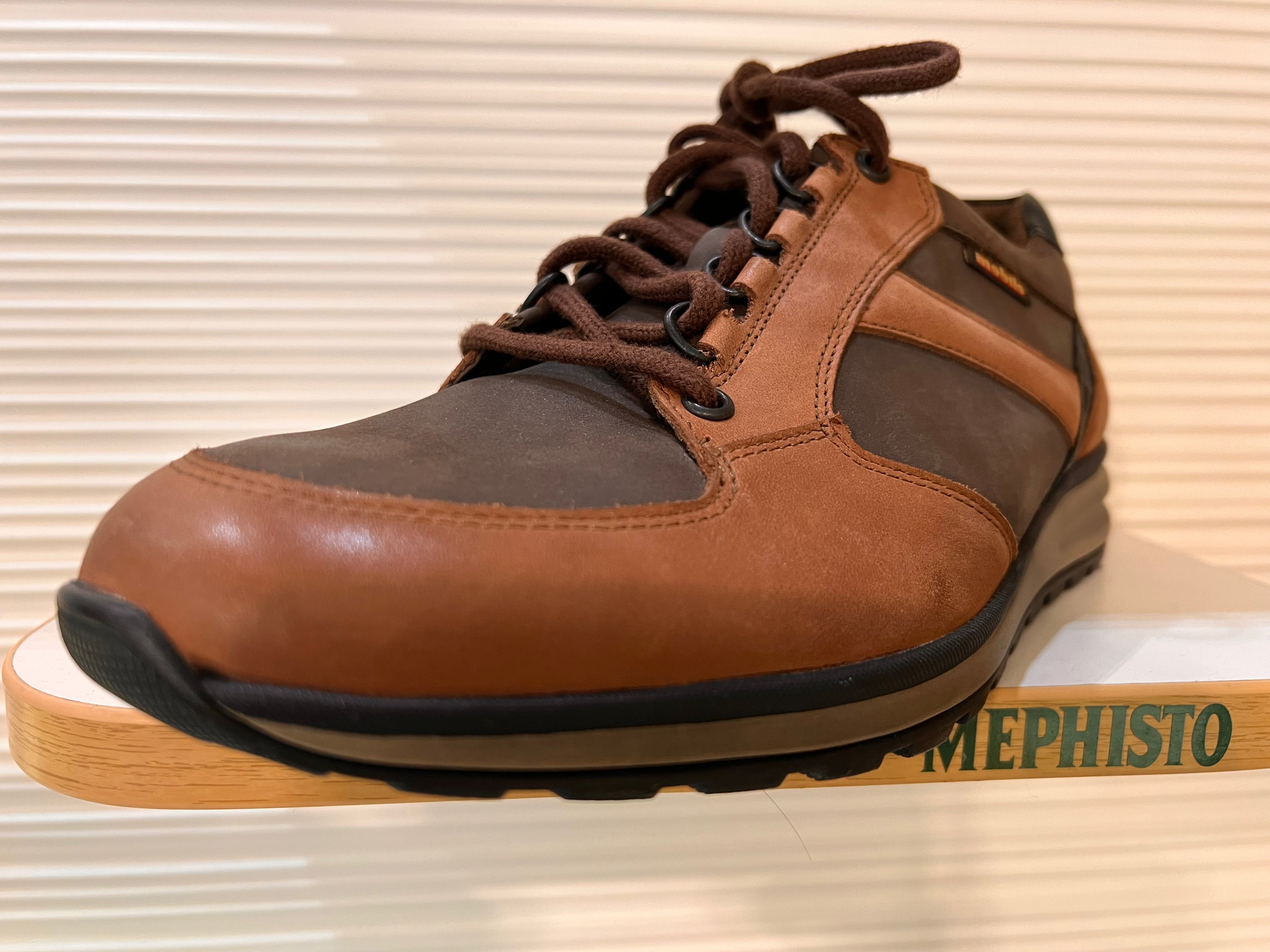 Men’s sample 83 Size 8
